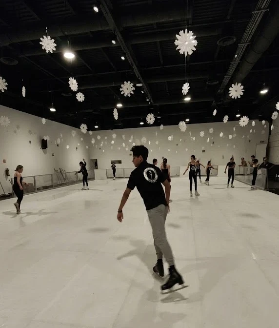 Pistas de hielo ecológicas en centro comercial